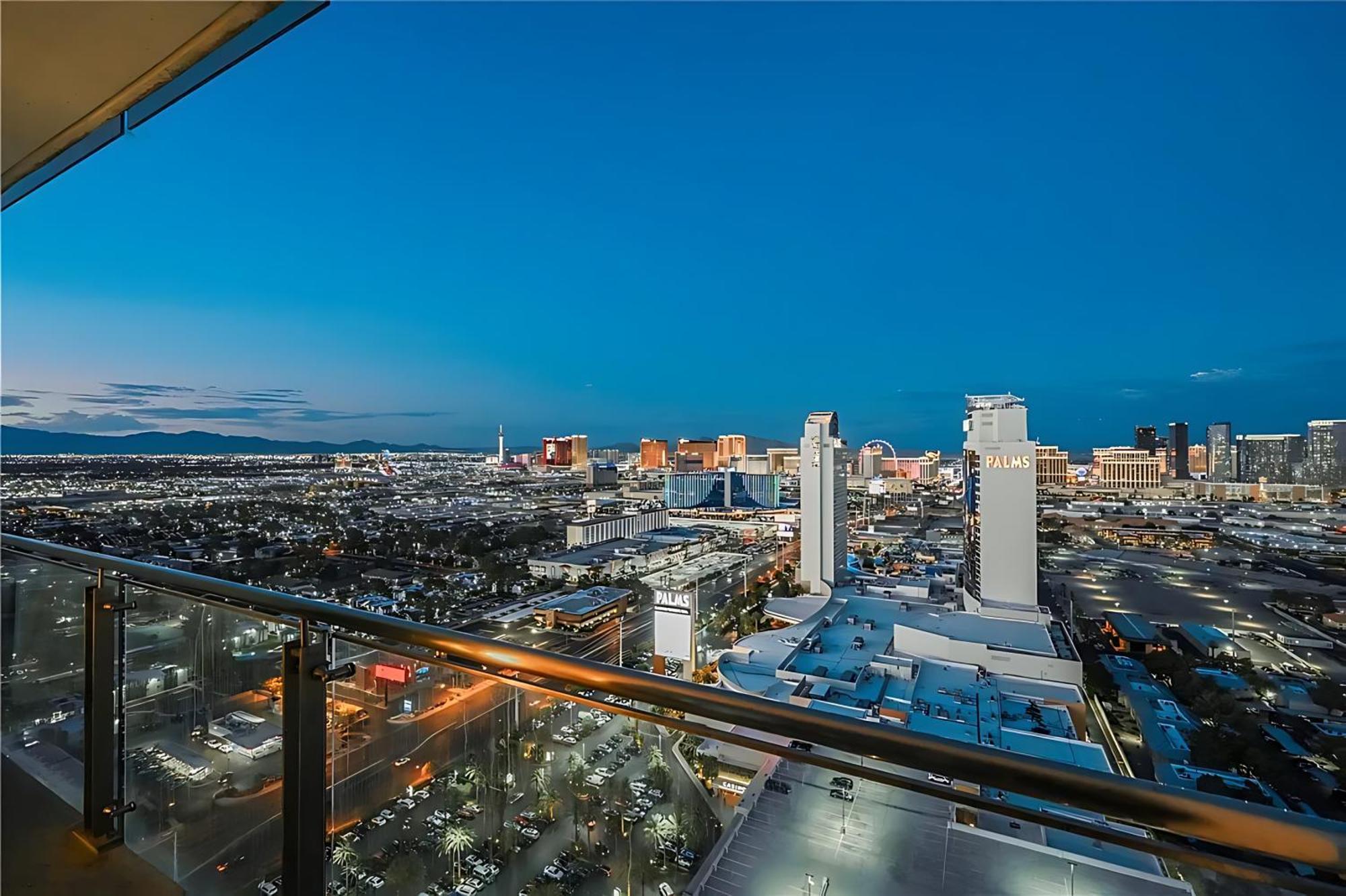 Palms Place Hotel Stripview With Open Balcony -33 Las Vegas Exterior foto