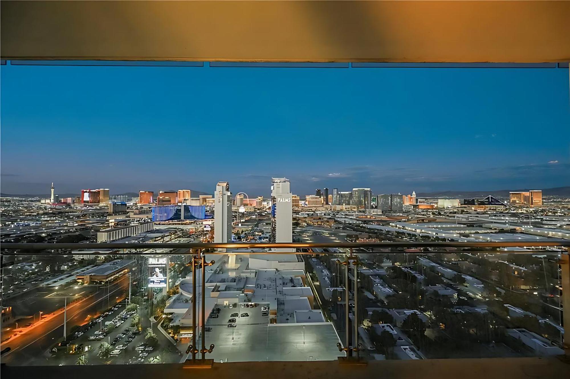 Palms Place Hotel Stripview With Open Balcony -33 Las Vegas Exterior foto